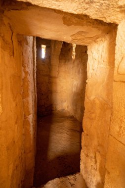  İsrail 'in güneyindeki Negev Çölü' nde, şimdi ulusal park olan Antik Nabataean şehri Avdat 'ı harap etti..