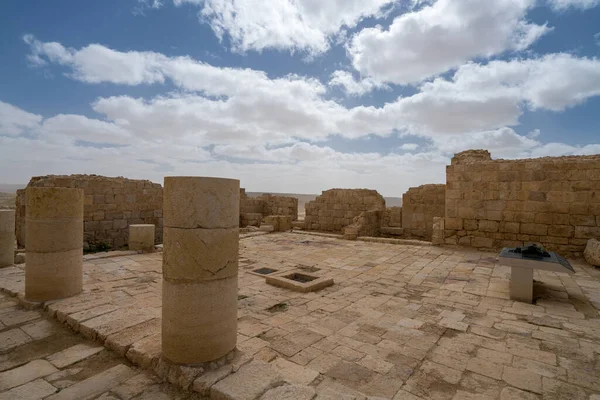 廃墟となった古代のナバティアの都市アヴダトの風景春の景色 今はイスラエルのネゲヴ砂漠 南イスラエルの国立公園 — ストック写真