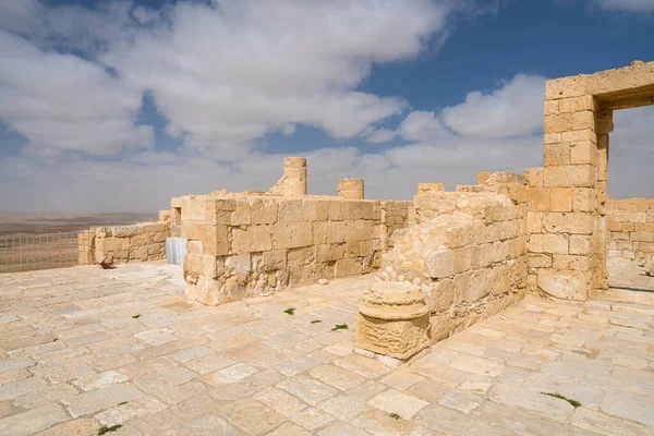 廃墟となった古代のナバティアの都市アヴダトの風景春の景色 今はイスラエルのネゲヴ砂漠 南イスラエルの国立公園 — ストック写真