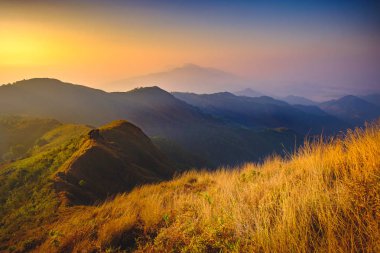 Doi Pawee Dağı, Tayland ve Myanmar sınırı