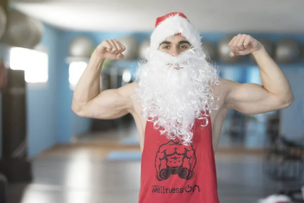 Fitness Santa Stwarzające Siłowni — Zdjęcie stockowe