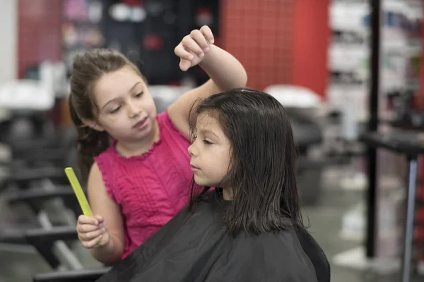 Hairdressers Little Girls One Girl Combing Other Hair School — Stock Photo, Image