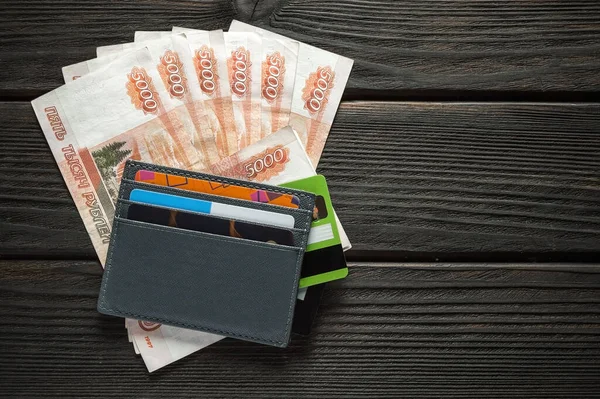 Notas Dinheiro Papel Rublos Russos Cartões Crédito Plástico Fotografias De Stock Royalty-Free