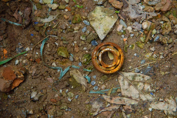 Viejos Rodamientos Oxidados Basura Para Eliminación Metal Oxidado Para Producción —  Fotos de Stock