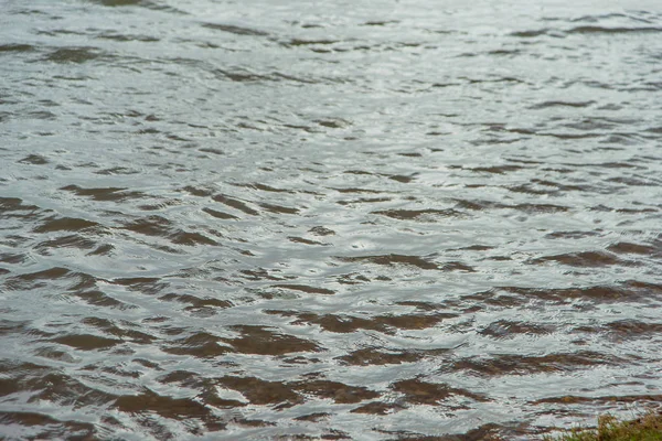 부드러운 표면입니다 물입니다 물결입니다 잔잔한 그리고 파도입니다 파란색 물입니다 바닥입니다 — 스톡 사진