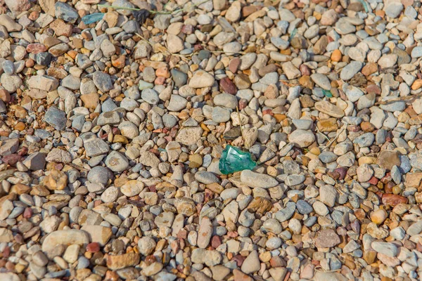 Zee Steentjes Glas Bruin Grijs Zee Stenen Kust Met Natte — Stockfoto