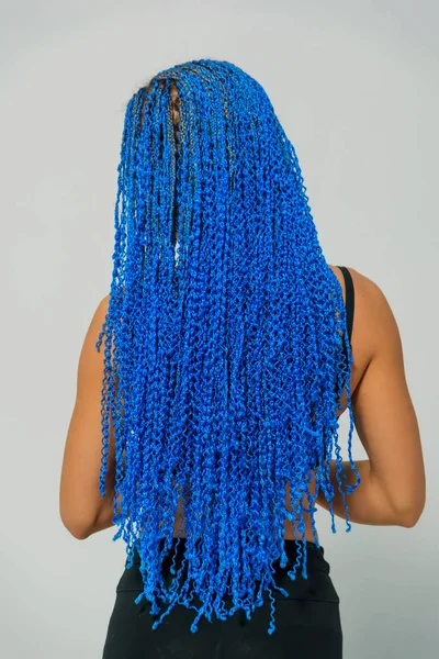 Lange Pigtails Blauw Vlecht Weeftechniek Diensten Van Kappers Afrokosichki Weven — Stockfoto