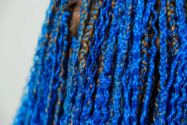 Косички Зизи Голубые Техника Плетения Кос Парикмахерская Афрокосички Плетут Африканские — стоковое фото