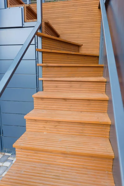 Wooden Street Stairs Metal Construction Building Outdoor Stairs Second Floor — Stock Photo, Image