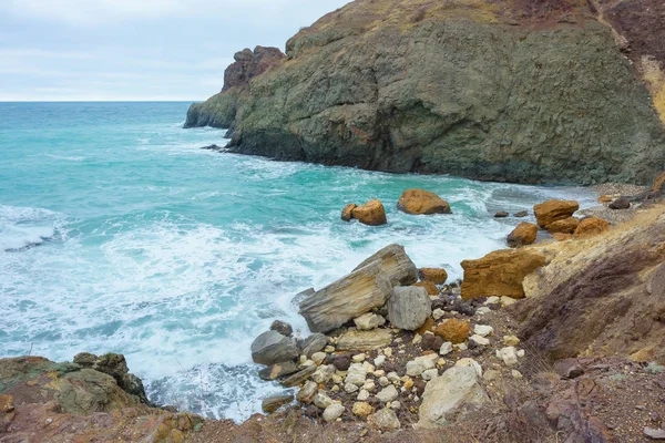 Orilla Rocosa Junto Mar Mar Negro Grandes Rocas Cantos Rodados — Foto de Stock