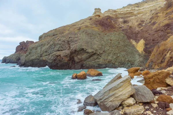 Orilla Rocosa Junto Mar Mar Negro Grandes Rocas Cantos Rodados — Foto de Stock