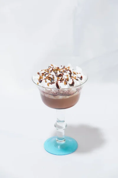 Schöner Nachtisch Serviert Espresso Mit Vanilleeis Süßwaren Kaffee Dessert Glasbecher — Stockfoto