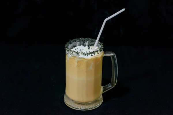 Alcoholvrije Romige Bier Melk Drinken Kinder Zoete Cocktail Chocolade Chips — Stockfoto