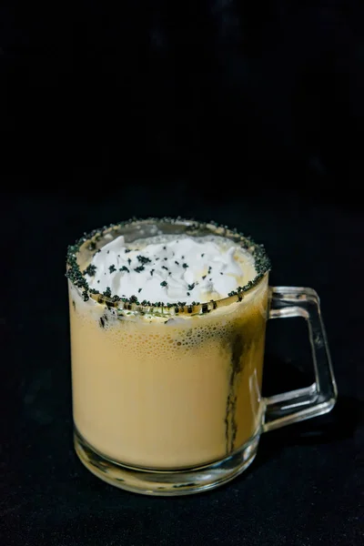 Alkoholfreies Cremiges Bier Milchtrunk Süßer Cocktail Für Kinder Schokoladenchips Cremiges — Stockfoto