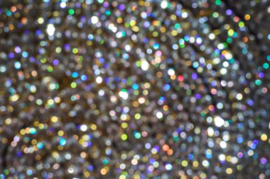 Kristal bir avize sarkacak. Restoran. Olay. Kristal taşlar ile avize. Salon aydınlatma. Dekor. Koridorun iç. Parlak ışık.