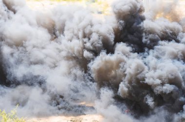 Başlangıç duman için piroteknik anlamına gelir. Duman el bombası. Duman bombası siyah. Gri duman. Doku duman. Duman alanı. Yangın. Piroteknik.