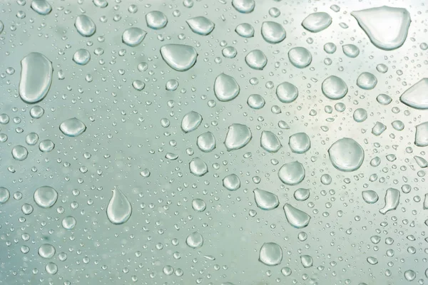 Wassertropfen Auf Das Glas Abstrakter Hintergrund Mit Regentropfen Nasse Metallfassade — Stockfoto