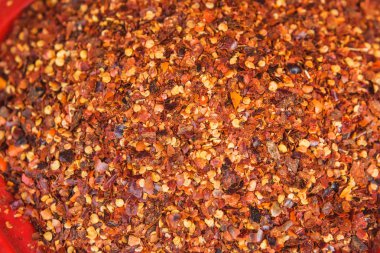 Geleneksel Gürcü baharat karışımı khmeli suneli. Baharatlı karışımı geleneksel Gürcü yemekleri ve soslar bir madde olduğunu. Baharat karışımı Georgia. The dokusunda piyasada bir torba baharatlar.