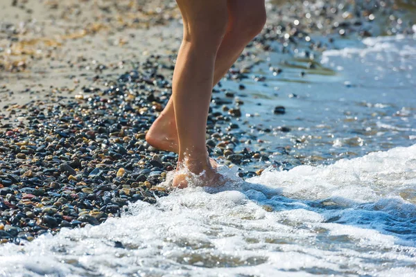 Girl Swimsuit Walking Rocky Shore Colorful Stones Beach Lake Issyk — Stock Photo, Image