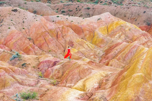 Girl Red Dress Canyon Fairy Tale Kyrgyzstan Woman Orange Yellow — Stock Photo, Image