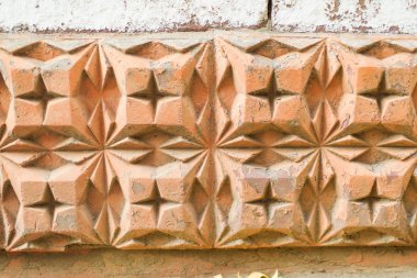 Binada dekoratif kabartma fayans. Eski mimari. Retro bina.