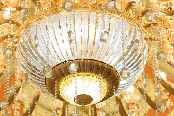 Crystal Chandelier Restaurant Huge Chandelier Room Pendant Ceiling Light — Stock Photo, Image