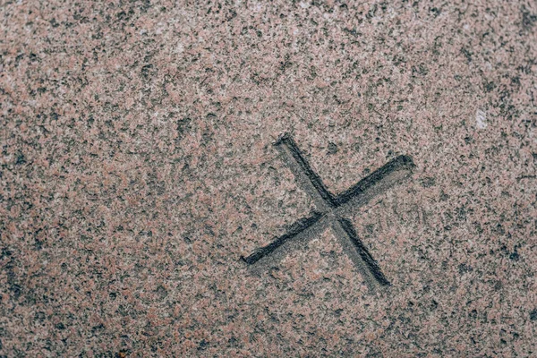 Schild Stein Gemeißelt Mathematisches Zeichen Auf Granit Steingravur — Stockfoto