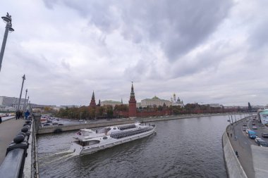 Kızıl meydan ile işçinin Kulesi, Çar kule, Kremlin Duvarı ve Moskova Nehri'ne görünümü, Moskova, Rusya Federasyonu