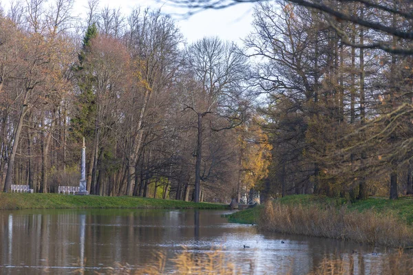 プーシキン、キャサリン公園の池 — ストック写真