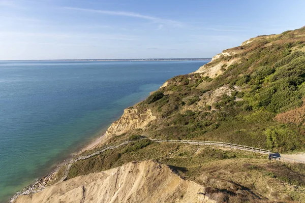 Alun Bay Isle Of Wight genom nålar turistattraktion — Stockfoto