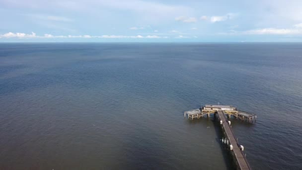 Deal iskelesinin havadan görünümü, Deal, Kent, İngiltere — Stok video