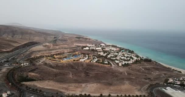 Aerial view of a seaside resort in Fuerteventura, Canary Islands, Spain — Stock Video