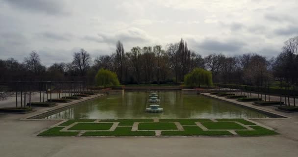 Battersea Park'ın havadan görünümü — Stok video