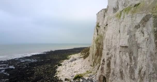 Natural beauty White Cliffs of Dover aerial footage — Stock Video