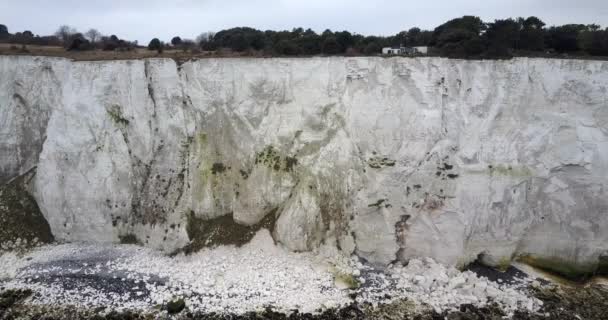 Dover Beyaz Cliffs Panning havadan çekim — Stok video