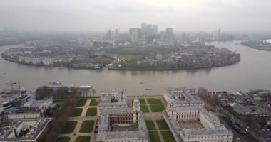 Greenwich'teki Cutty Sark ve Thames Nehri'nin havadan görünümü