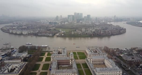Вид с воздуха на Катти Сарк и реку Темзу в Гринвиче — стоковое видео