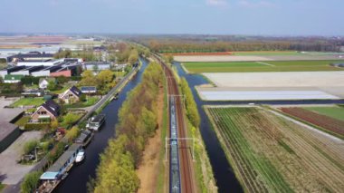 Hızlı trenin havadan görünümü, Hollanda