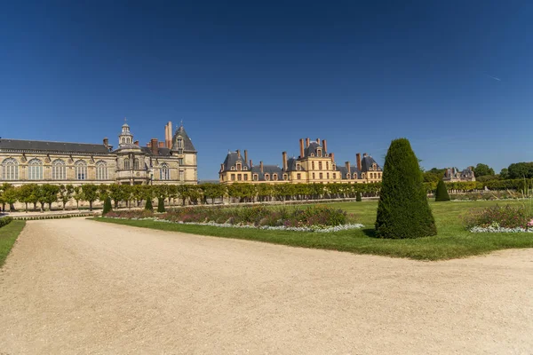 Ortaçağ işareti Kraliyet avcılık kale fontainbleau paris Fransa ve Beyaz Kuğu Gölü yakınlarında