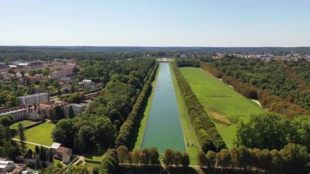 Letecký pohled na La Butte Montceau, Francie — Stock video