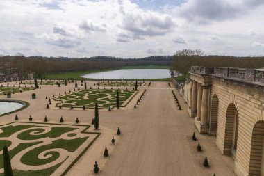 Park Bahçeleri. Louis XIII kadar uzanan, bu bahçe projelendi ve Andre Le Notre tarafından mükemmel.