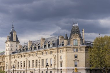 Paris, Fransa'da ünlü bir saray manzarası