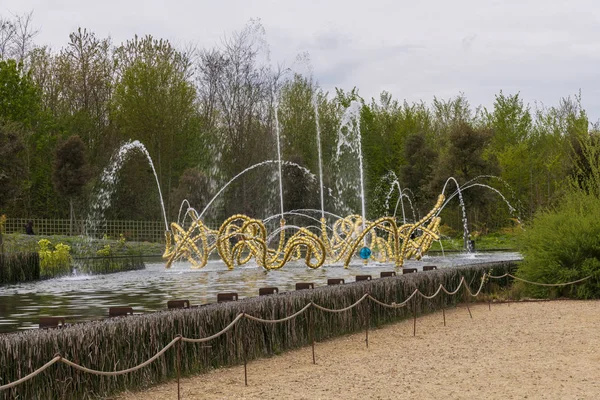 Fountains in the garden of Versailles, France — ストック写真