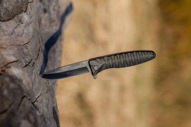 Turist siyah keskin katlama bıçak