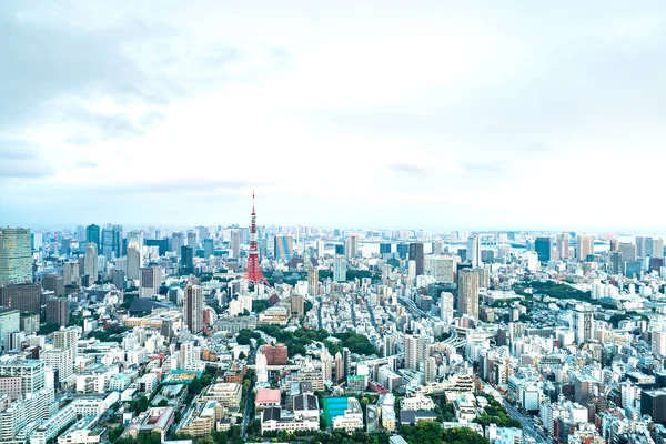 Tokyo Kulesi, Japonya - iletişim ve gözlem kulesi. Japonya en uzun yapay yapısında yeni Tokyo Skytree Japonya en yüksek bina olunca 2010 kadar öyleydi.