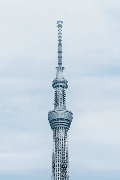 2018 스카이 그리고 스카이 트리는 도쿄의 유명한 랜드마크 하나입니다 그것은 — 스톡 사진