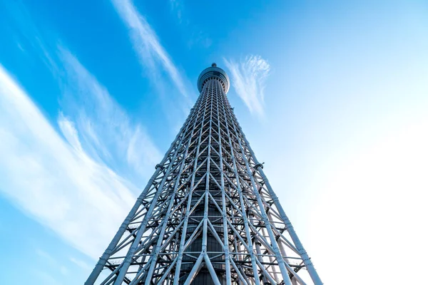 2018 青い空とサンセット日本東京スカイツリー タワーの一部 — ストック写真