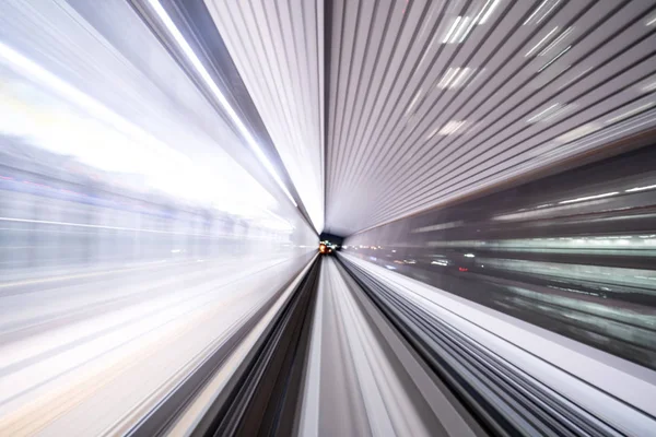 Hareket Bulanıklığı Tren Tünel Tokyo Japonya Gün Işığı Alan Içinde — Stok fotoğraf
