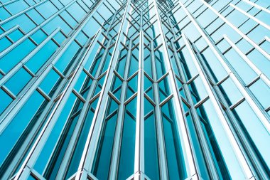 Altyapı panoramik ve perspektif manzarası çelik mavi cam gökdelenler, iş konsepti başarılı endüstriyel mimari