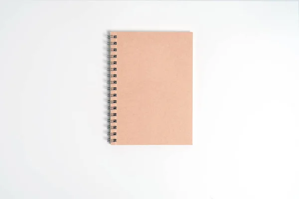 Lege realistische spiraal notebook geïsoleerd op witte achtergrond — Stockfoto